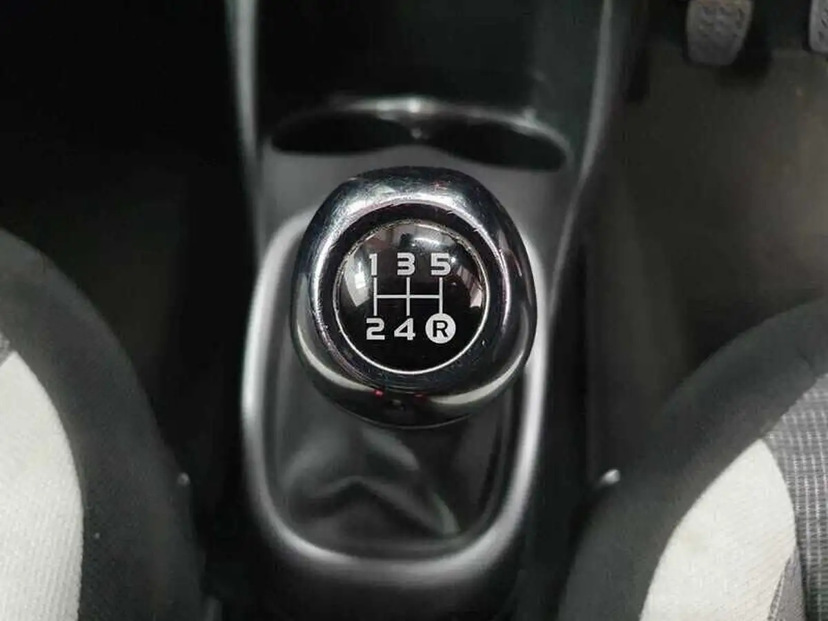2021-toyota-aygo-10-vvt-i-x-play-tss-big-16