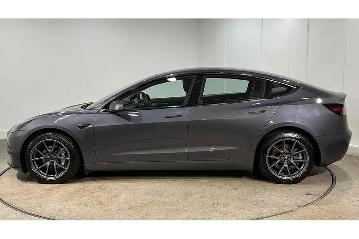 2021-tesla-model-3-e-long-range-4x4-big-6