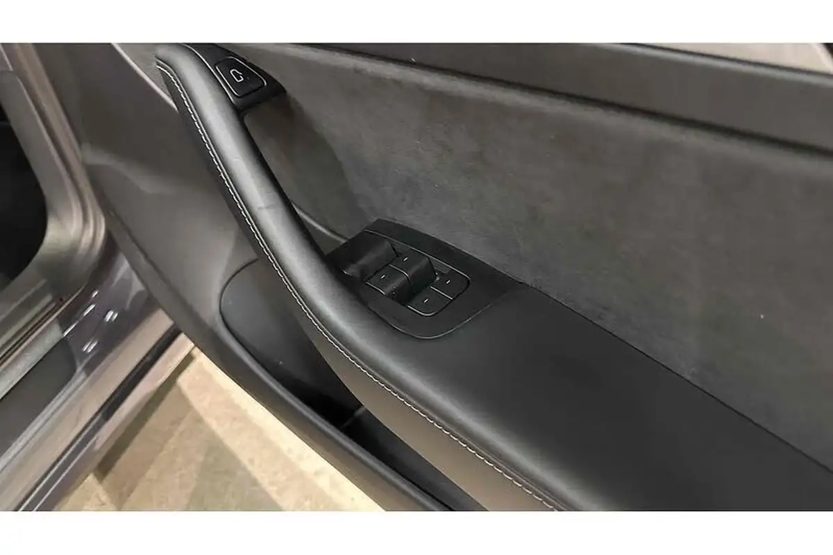 2021-tesla-model-3-e-long-range-4x4-big-30