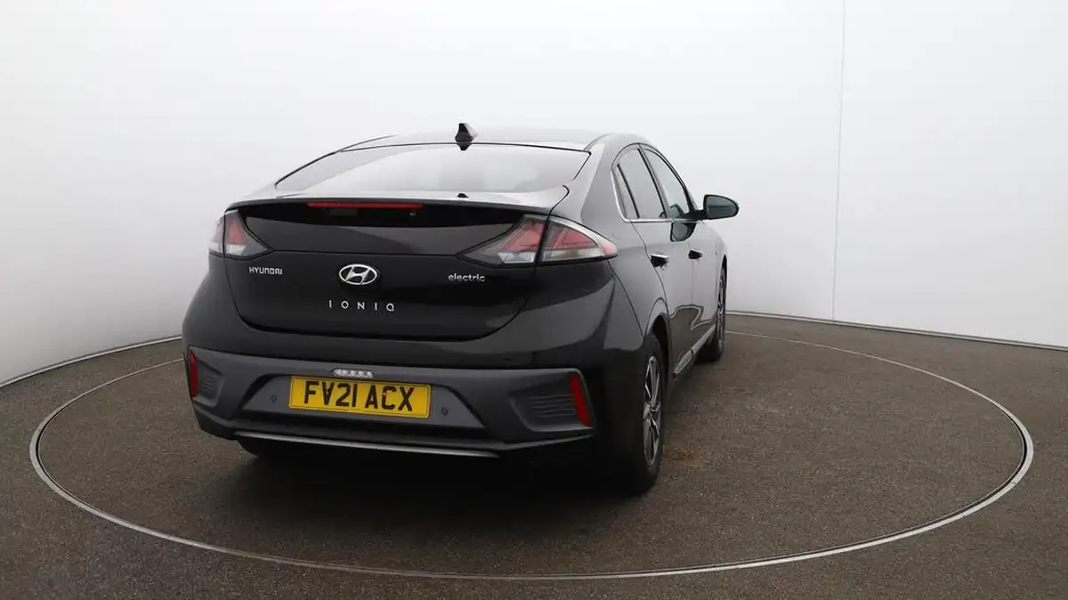 2021-hyundai-ioniq-e-premium-se-electric-100kw-big-51