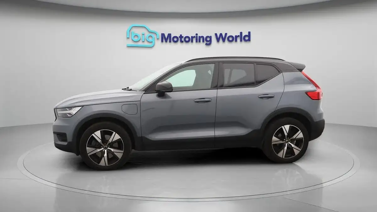 2021-volvo-xc40-15-t5-r-design-262bhp-big-4