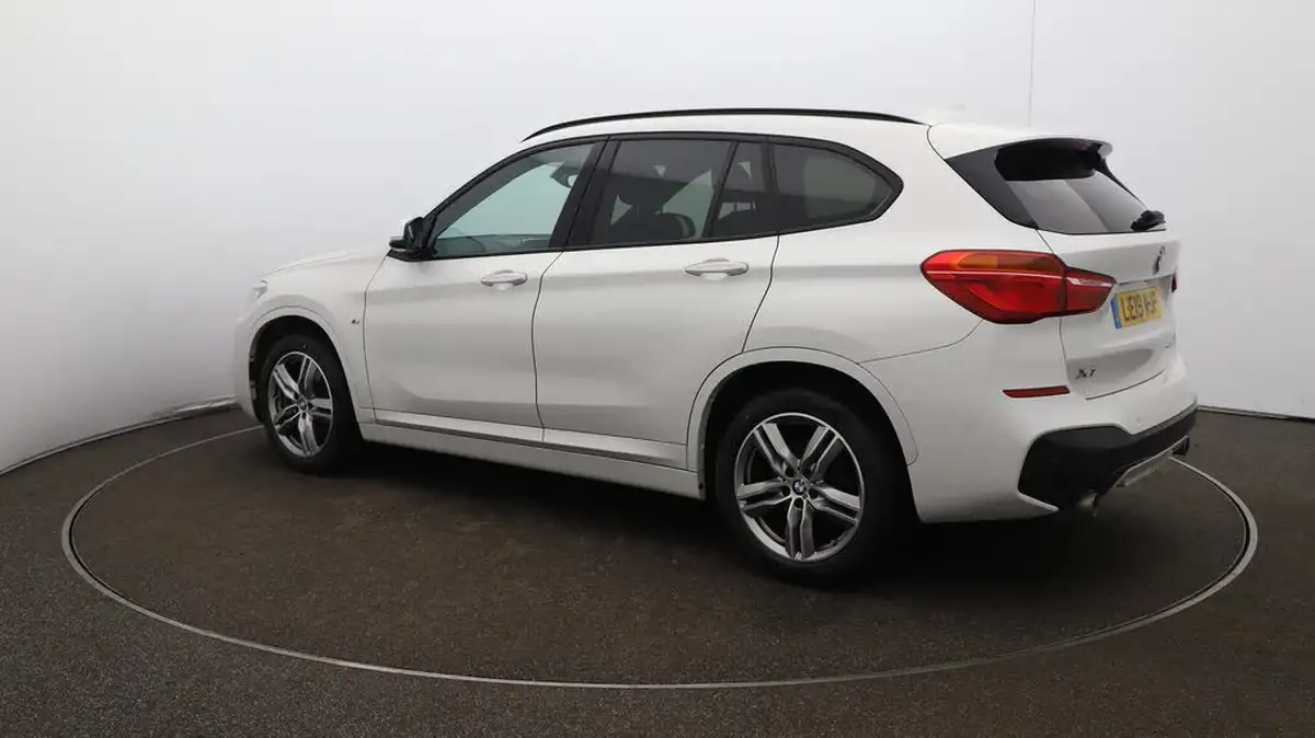 2019-bmw-x1-20-sdrive20i-m-sport-big-35