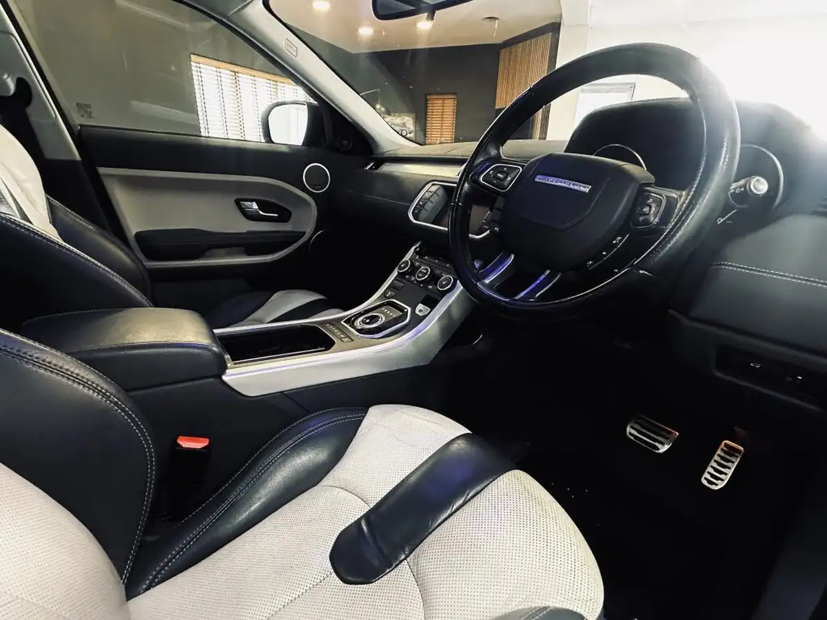 2013-land-rover-range-rover-evoque-22td-dynamic-hatchback-5d-auto-big-9