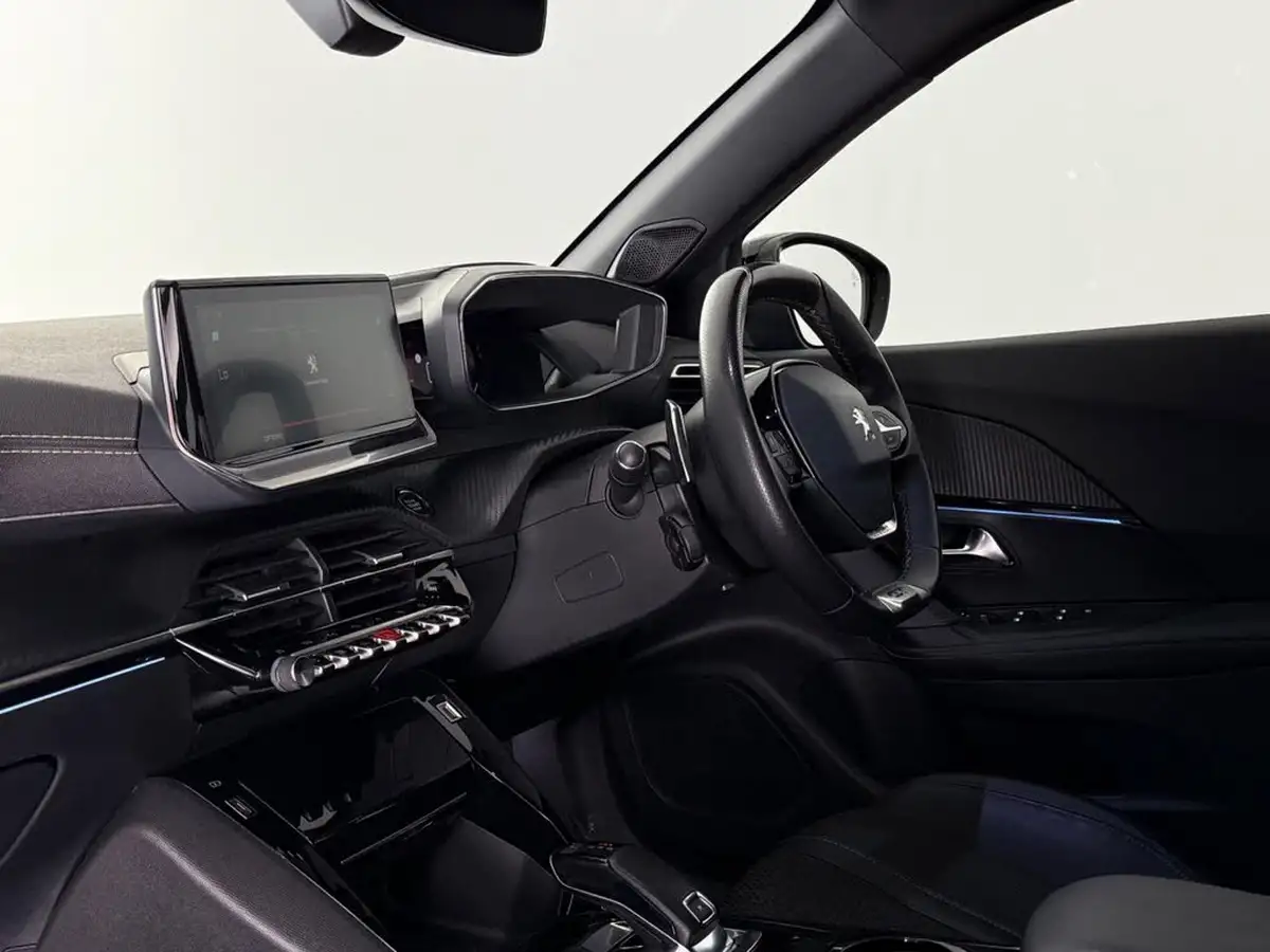 2022-peugeot-2008-suv-12-puretech-gt-eat8-big-15