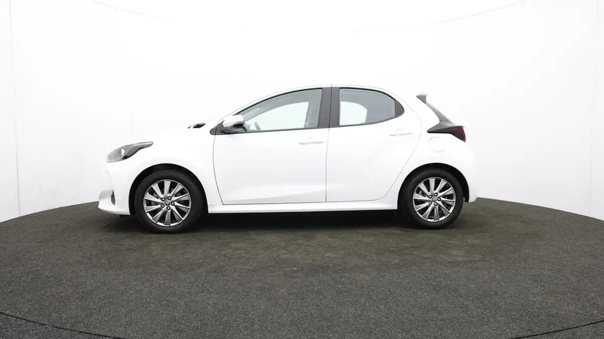 2022-toyota-yaris-15-vvt-i-icon-big-71