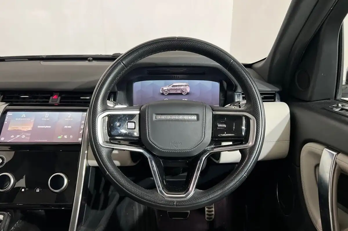 2021-land-rover-discovery-sport-15-p300e-r-dynamic-hse-big-14