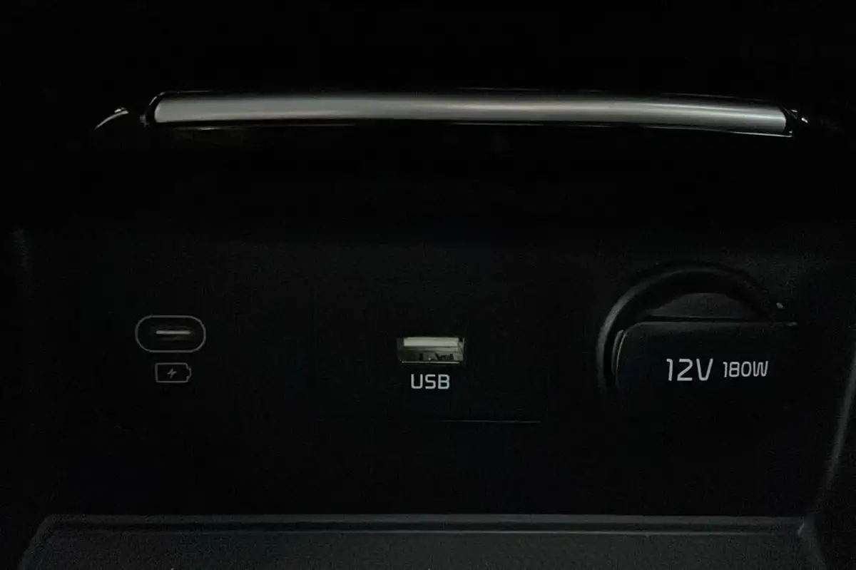 2024-kia-xceed-15-t-gdi-gt-line-138bhp-big-19