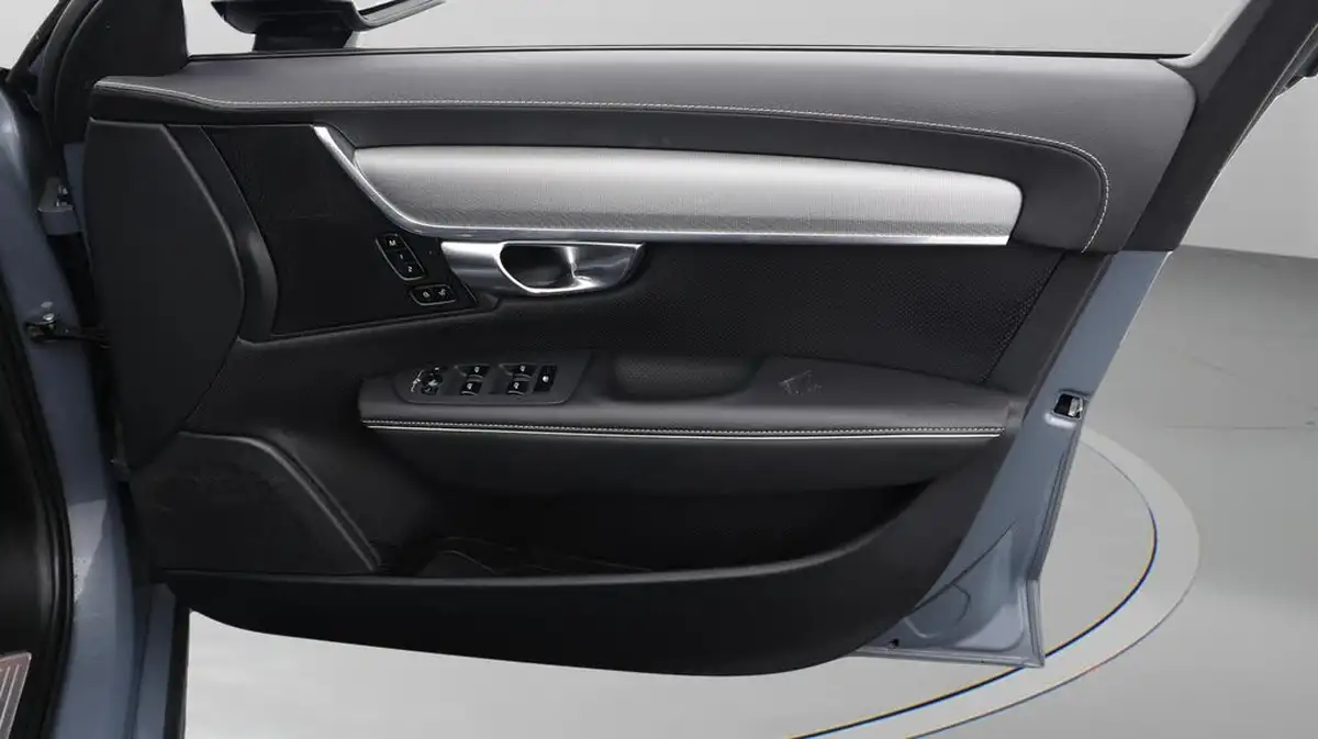 2022-volvo-v90-20td-b4-r-design-big-15
