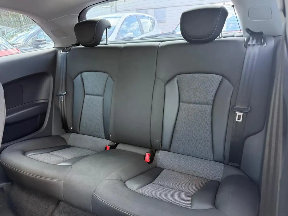2013-audi-a1-14-sport-tfsi-122ps-hatchback-3d-1390cc-big-43