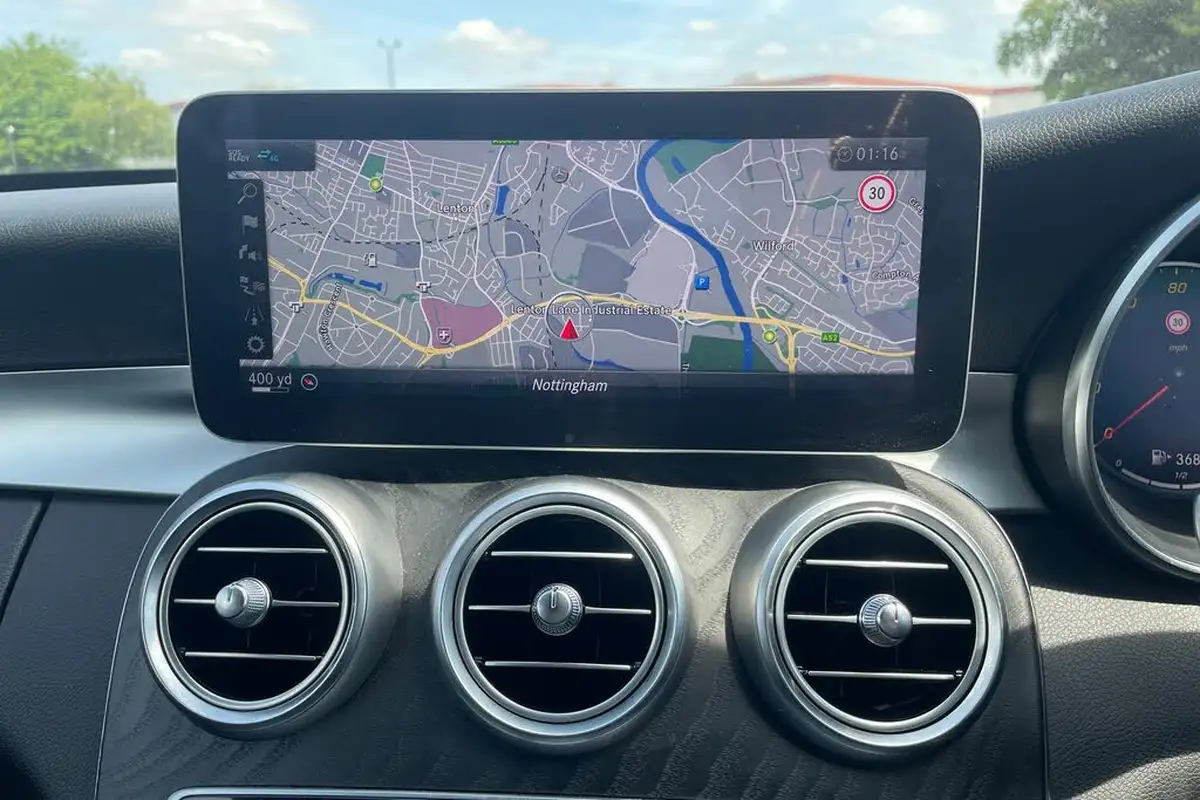 2020-mercedes-benz-c-class-20d-c300d-amg-line-edition-244ps-premium-saloon-4d-big-33