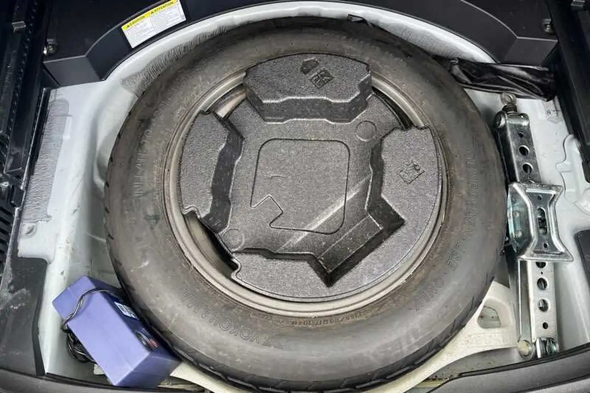 2019-toyota-rav4-25-vvt-i-design-215bhp-big-36