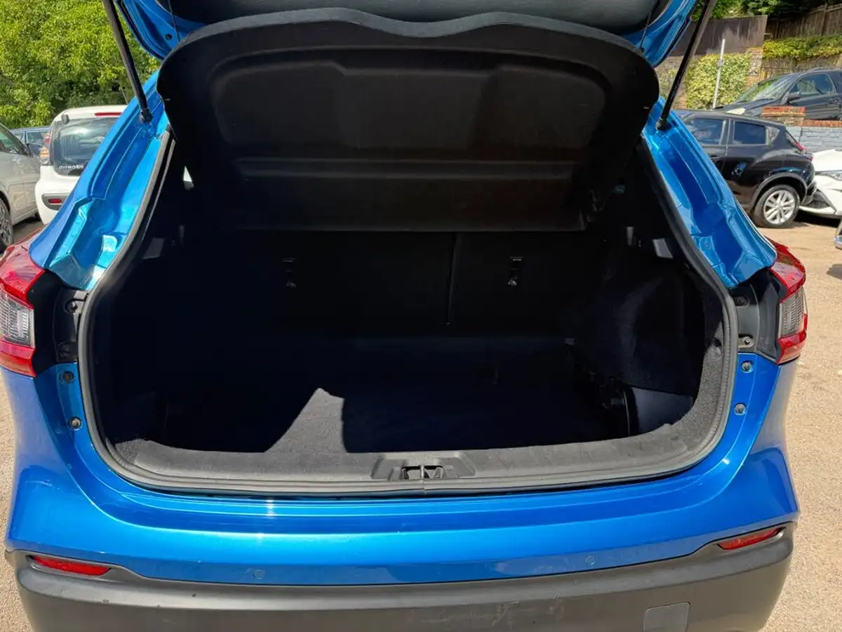 2018-nissan-qashqai-12-dig-t-acenta-big-12