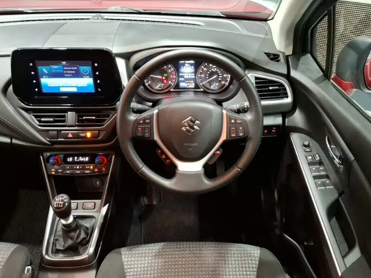 2023-suzuki-s-cross-14-boosterjet-motion-big-6