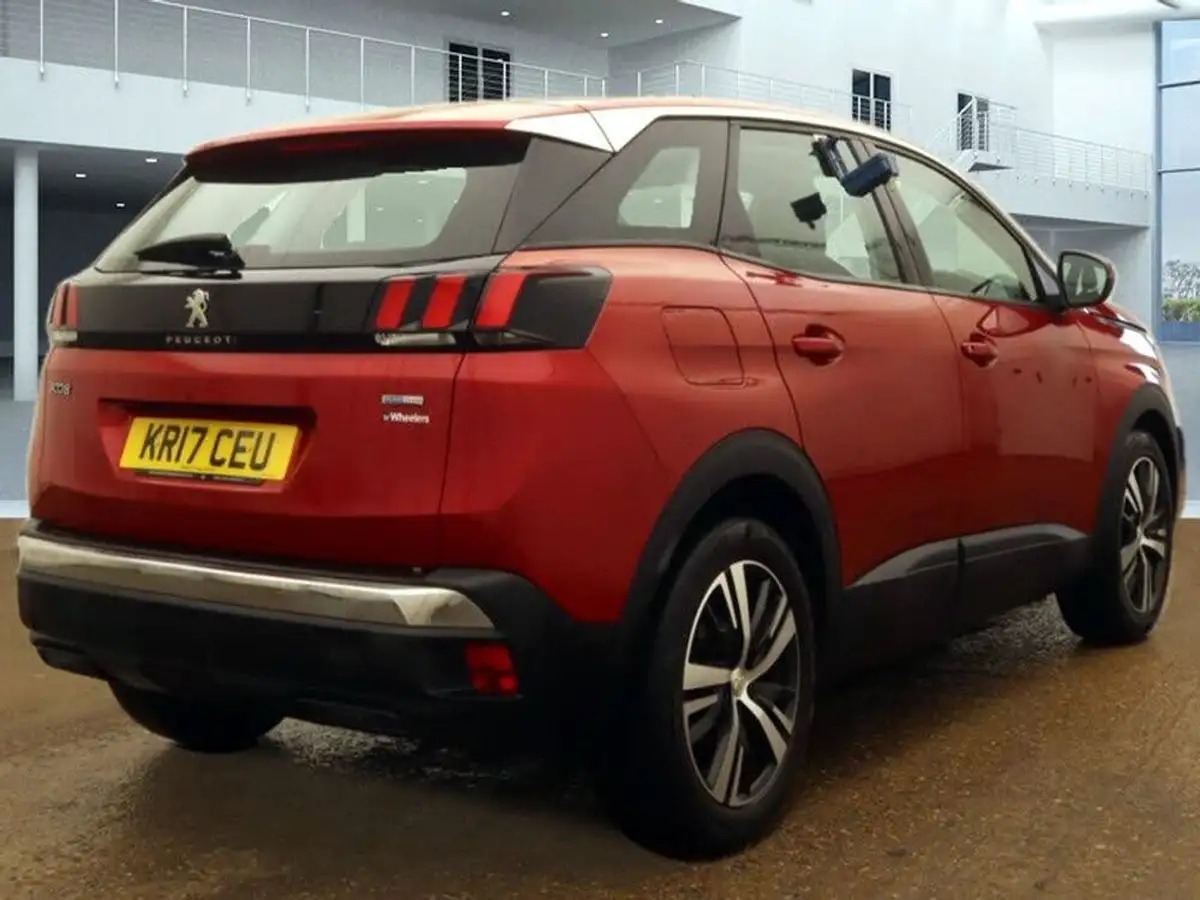 2017-peugeot-3008-suv-12-puretech-active-big-3
