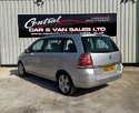 2007-vauxhall-zafira-16-club-small-4