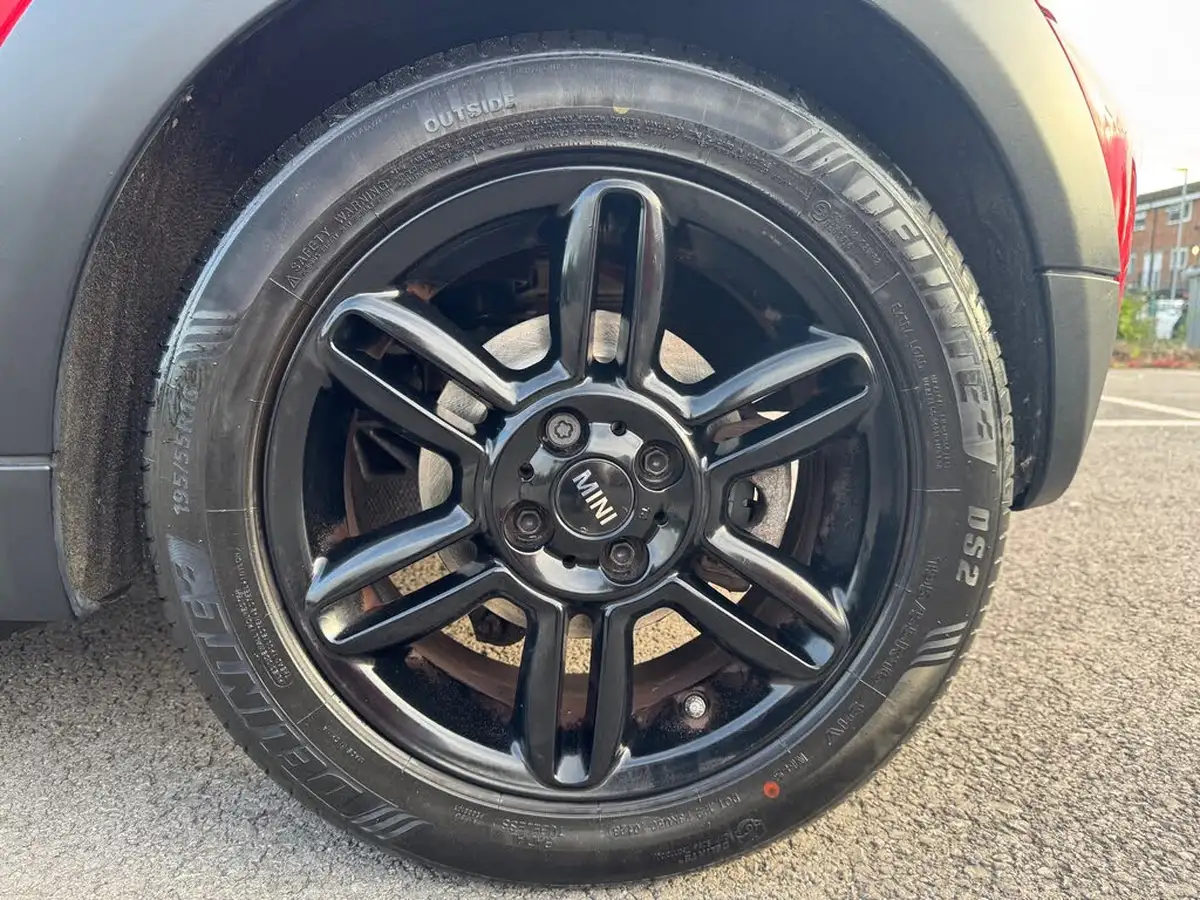 2015-mini-cooper-16-one-ss-big-18