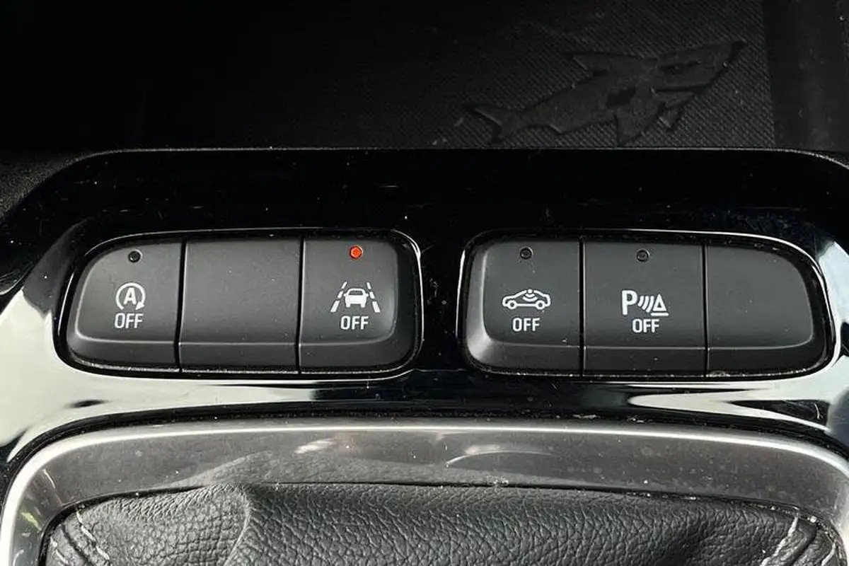 2020-vauxhall-corsa-12-turbo-elite-nav-premium-big-30