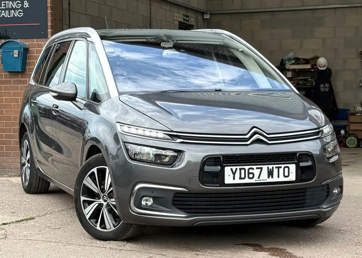 2017-citroen-grand-c4-picasso-16bluehdi-flair-big-4