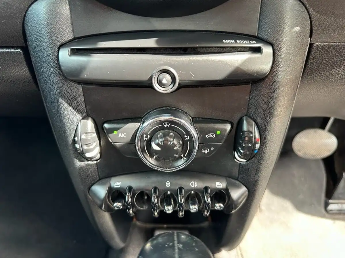 2012-mini-cooper-16-one-98bhp-hatchback-3d-auto-big-32
