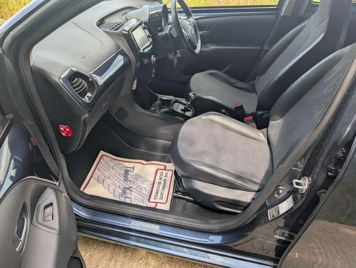 2017-toyota-aygo-10-vvt-i-x-pression-tss-5d-x-shift-big-16