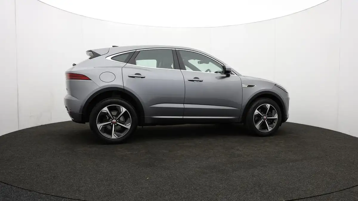 2021-jaguar-e-pace-20-d200-r-dynamic-se-big-41