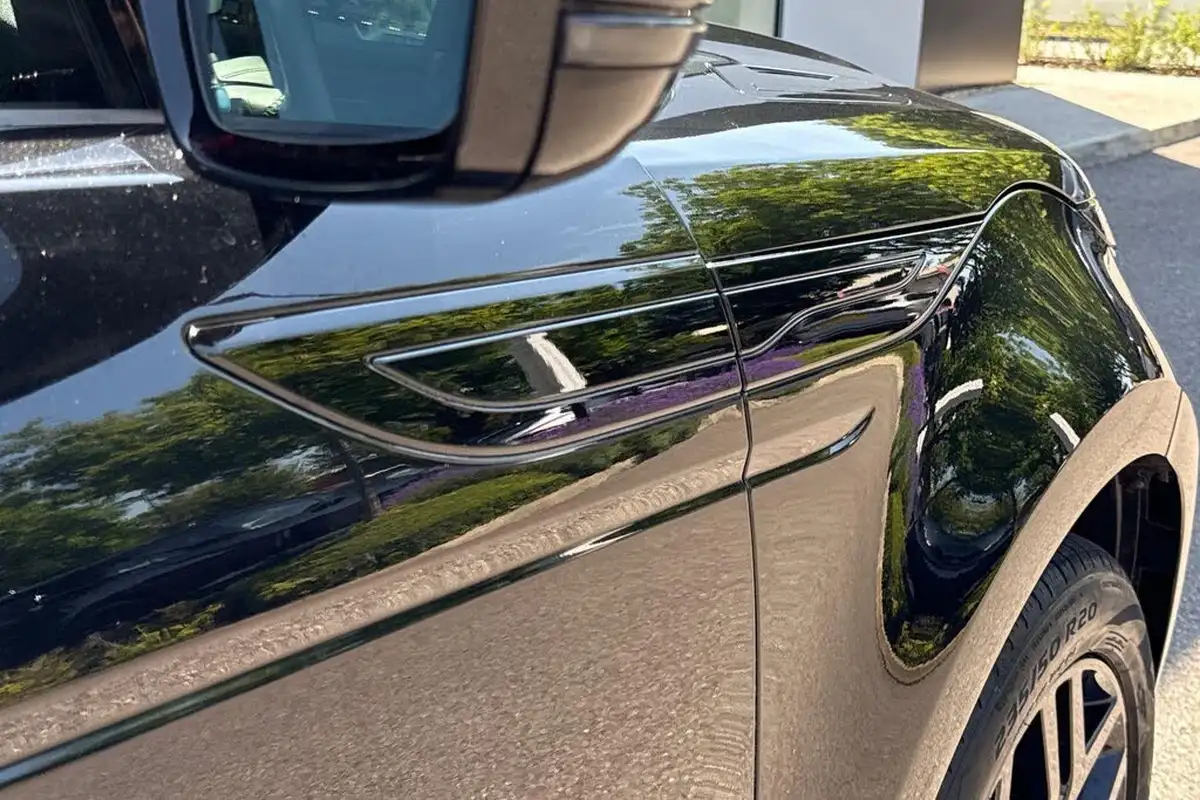 2022-land-rover-range-rover-evoque-20-d200-r-dynamic-hse-big-9