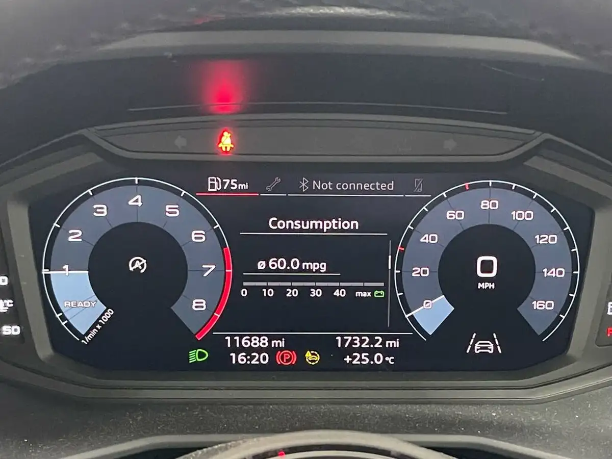 2021-audi-a1-10-25-tfsi-technik-big-38