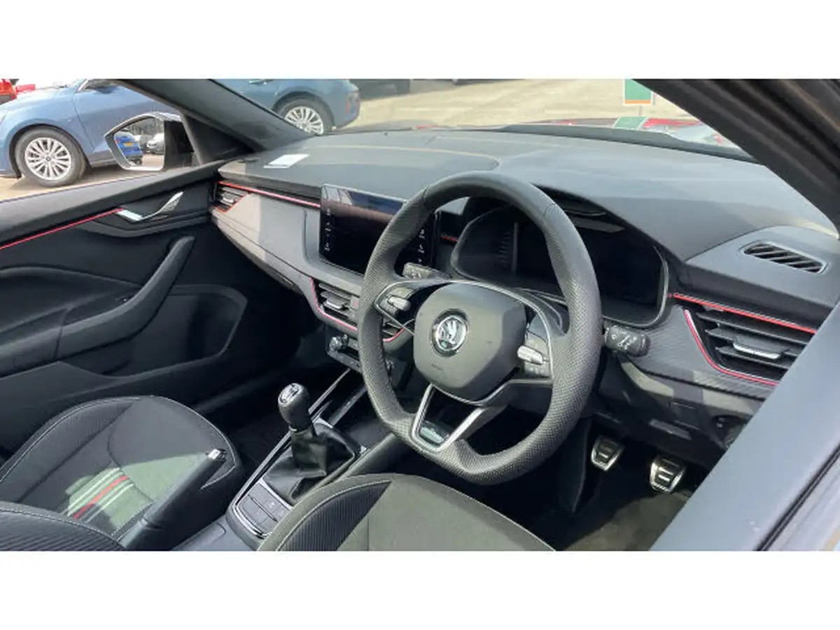 2024-skoda-kamiq-15-tsi-monte-carlo-big-5