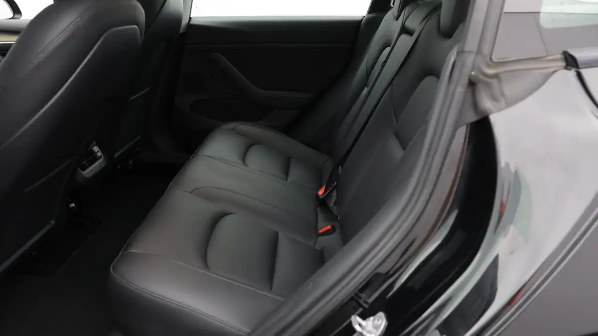 2021-tesla-model-3-e-standard-plus-big-16