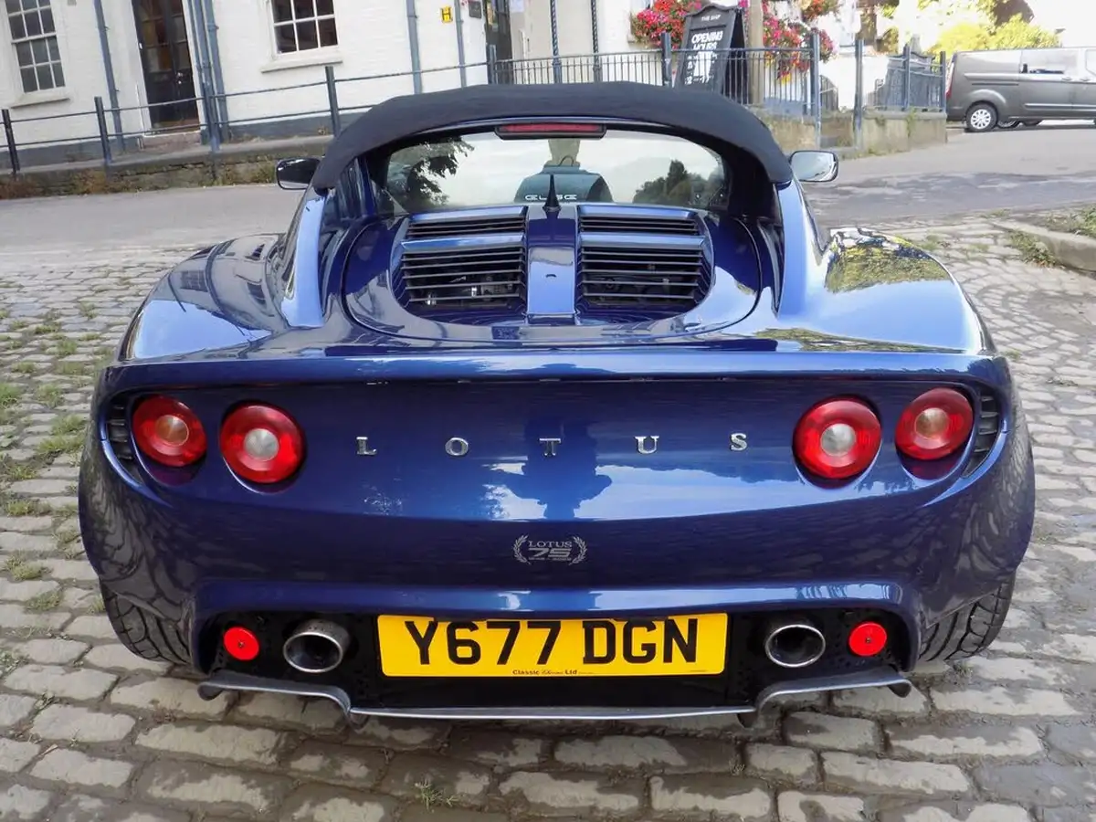 2001-lotus-elise-18-big-34