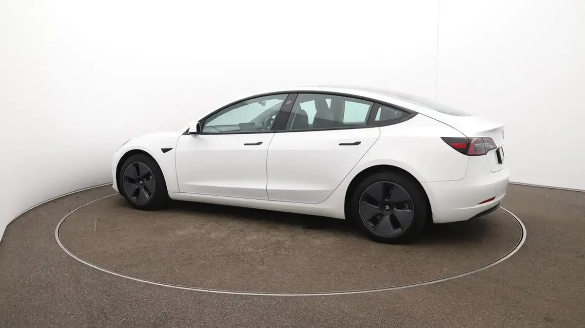 2021-tesla-model-3-e-standard-plus-big-46