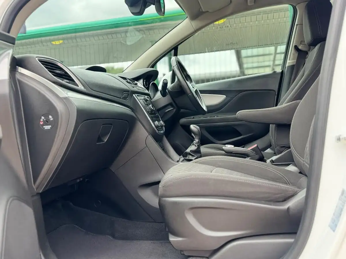 2014-vauxhall-mokka-16-exclusiv-big-40
