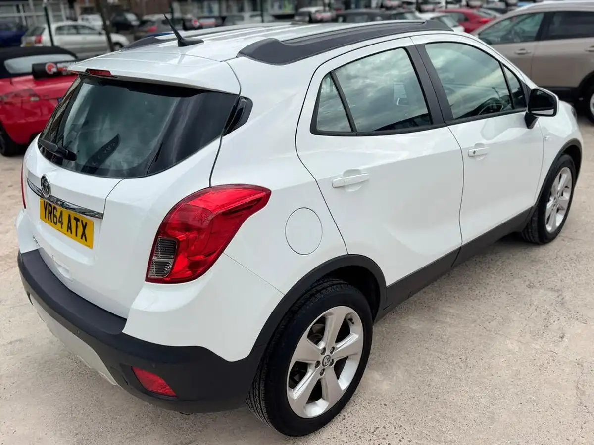 2014-vauxhall-mokka-16-exclusiv-big-16