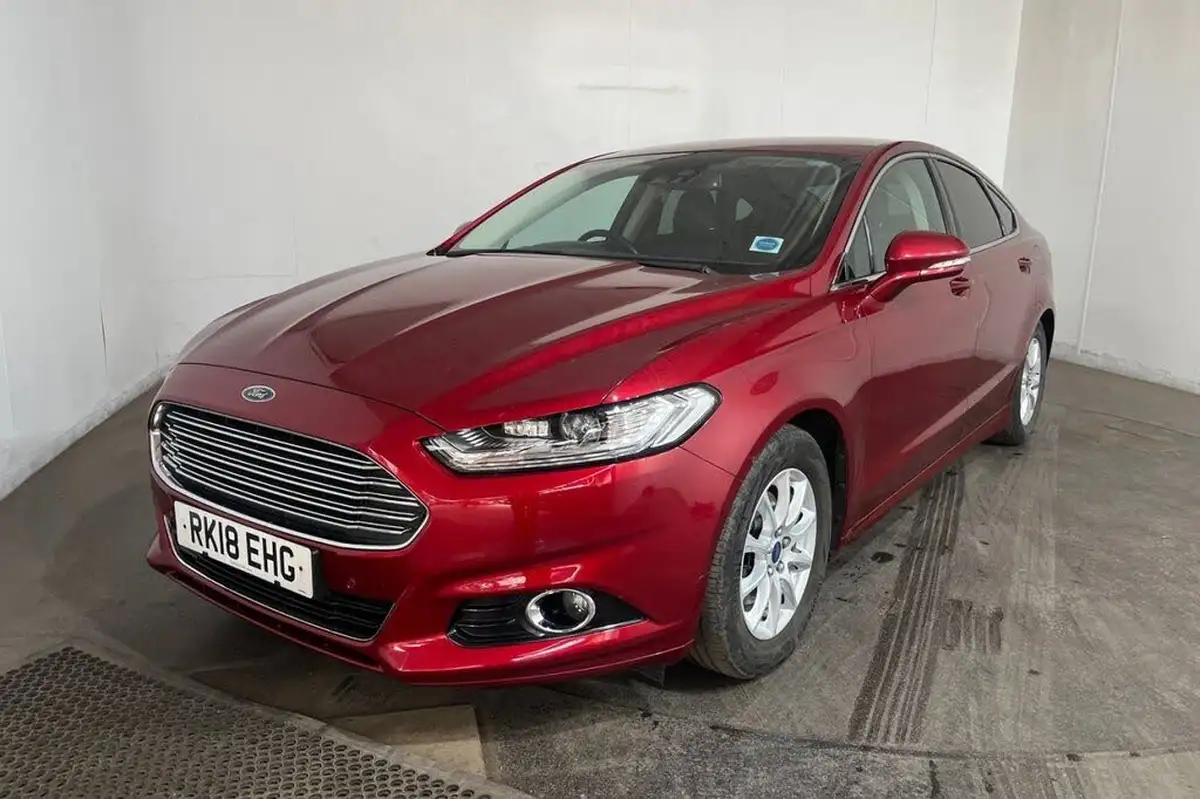 2017-ford-mondeo-15tdci-titanium-econetic-hatchback-1499cc-big-15