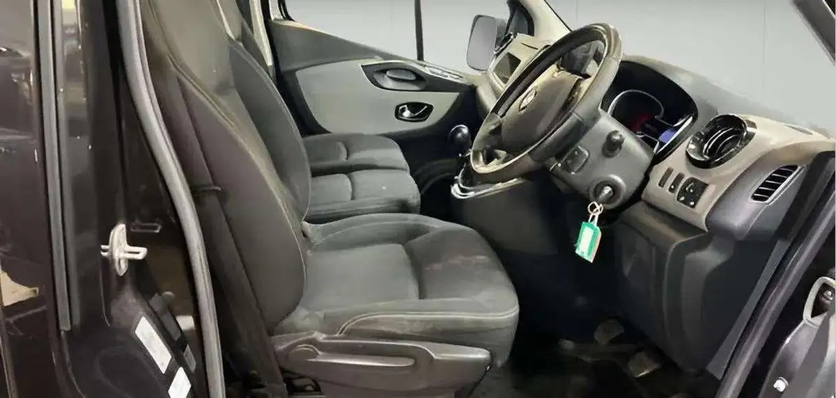 2019-renault-trafic-16dci-ll29-120-sport-nav-e6-panel-van-big-4