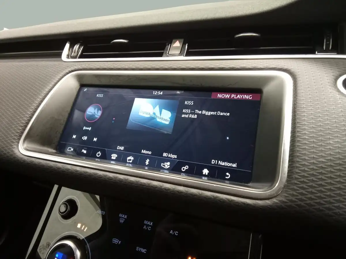 2020-land-rover-range-rover-evoque-20-d150-big-7