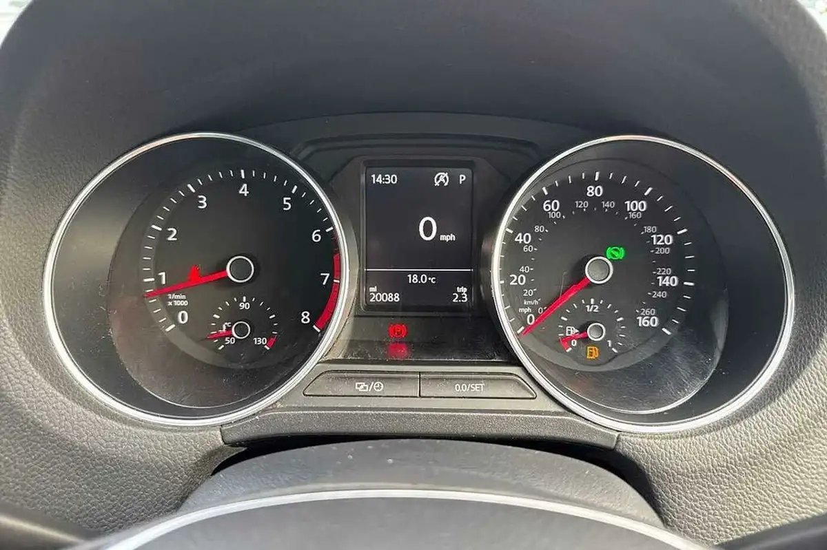 2017-volkswagen-polo-12-tsi-match-ss-5d-dsg-big-15