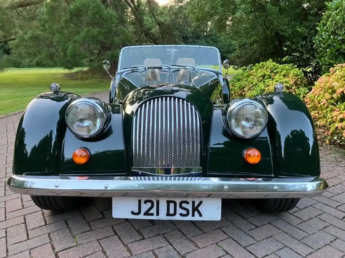 1998-morgan-plus-8-big-21