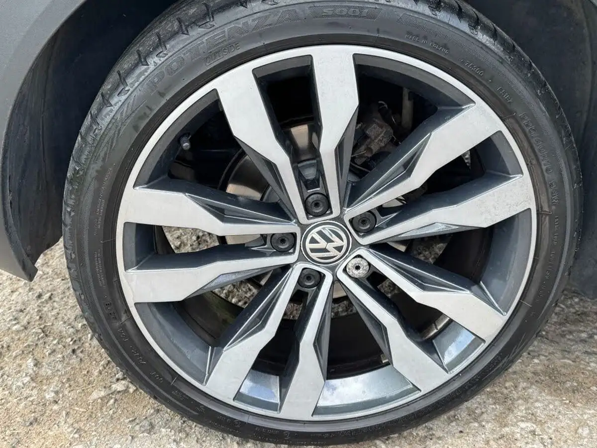2019-volkswagen-t-roc-16tdi-r-line-big-35