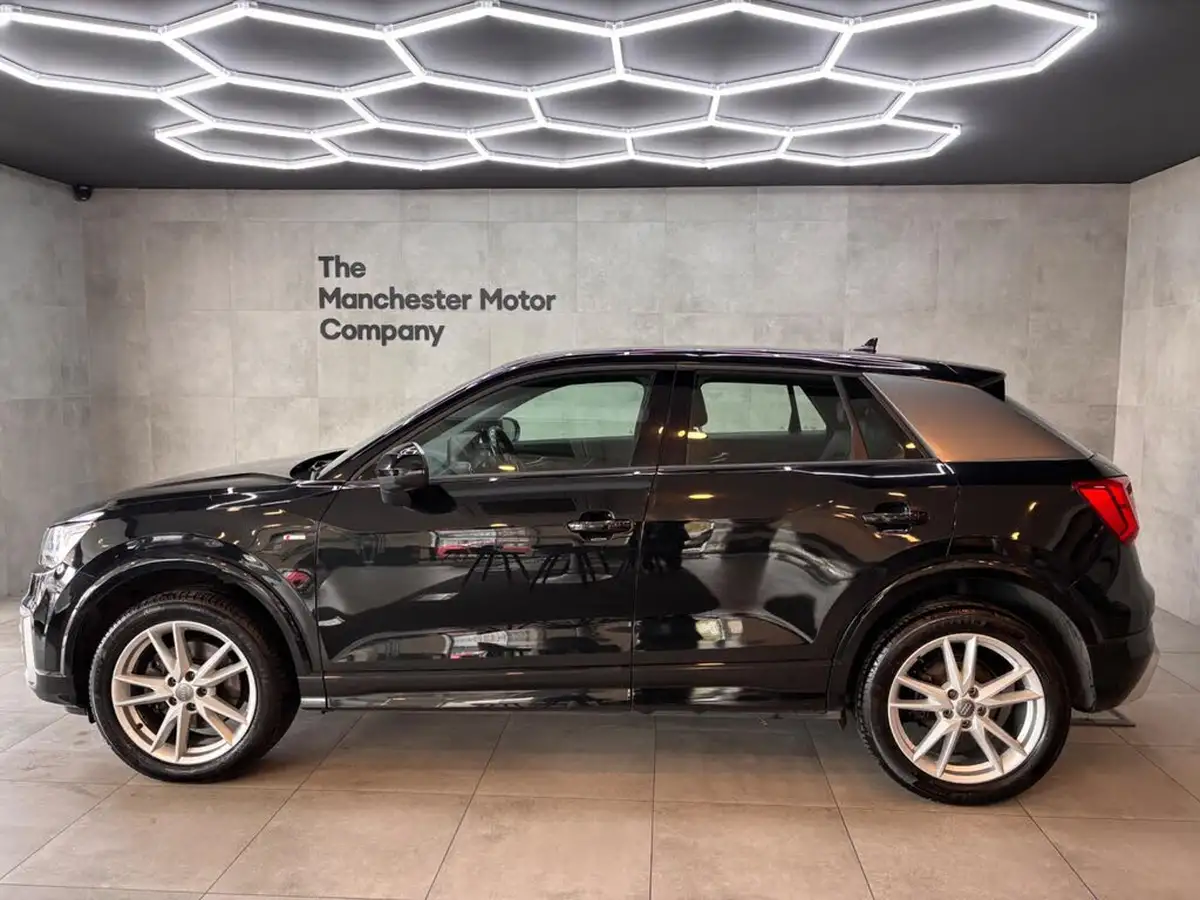 2018-audi-q2-20-tdi-s-line-big-1
