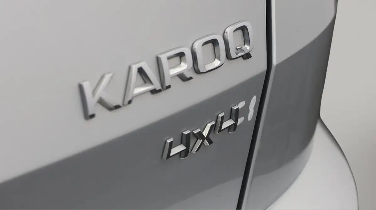 2019-skoda-karoq-20-tsi-sportline-big-22