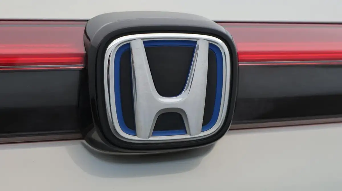 2022-honda-hr-v-15-i-mmd-advance-big-20
