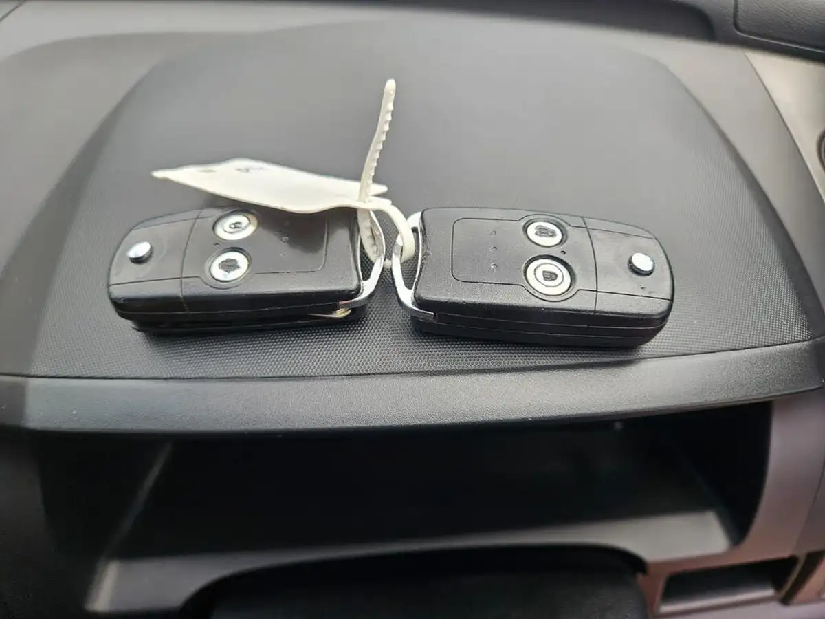 2012-honda-cr-v-20-set-auto-big-18