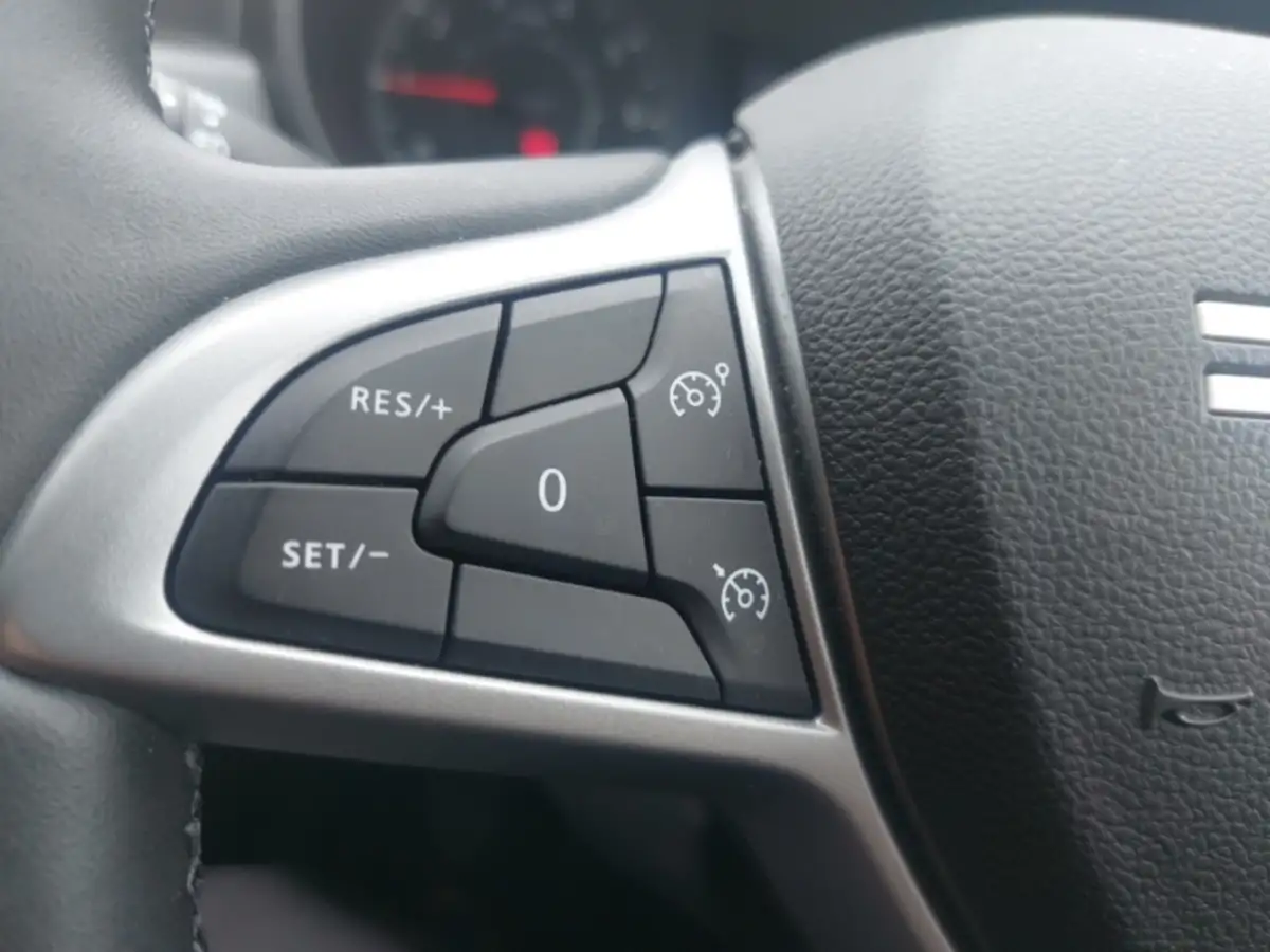 2023-dacia-sandero-10-tce-expression-90bhp-big-14
