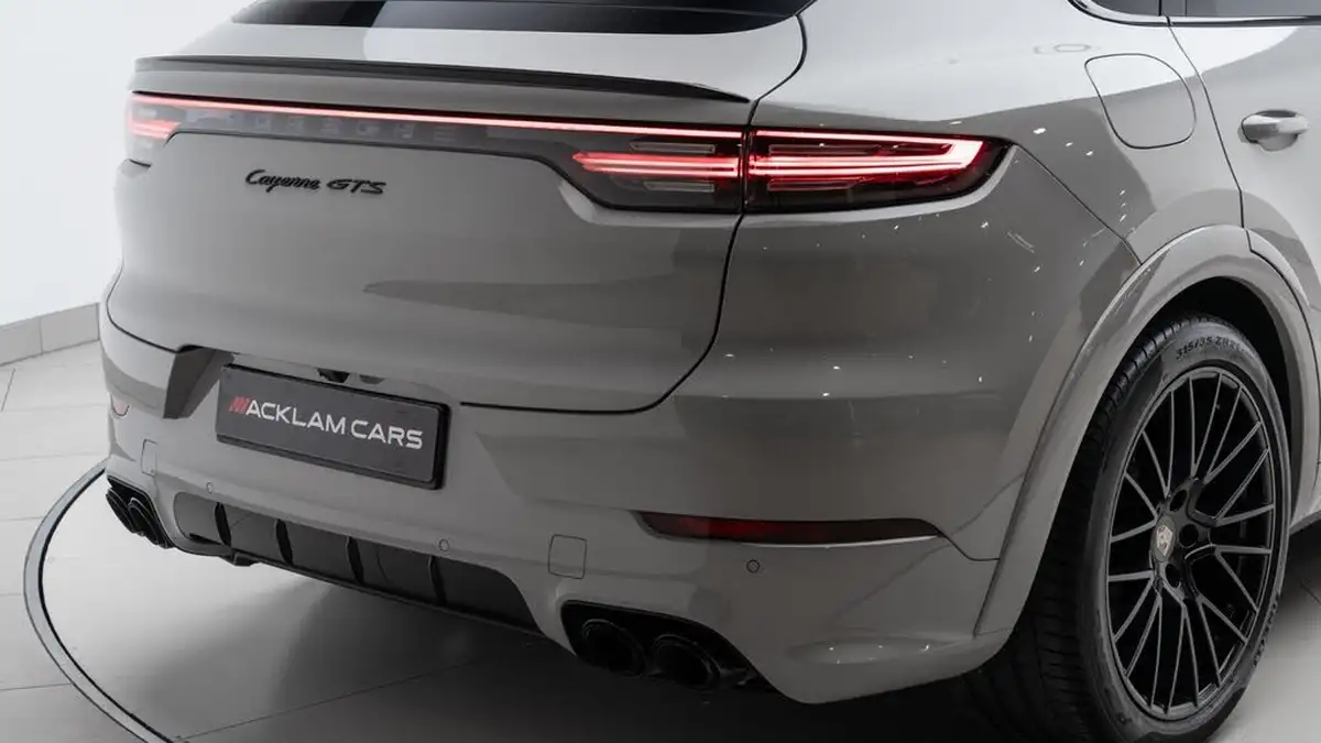 2020-porsche-cayenne-40-v8-gts-coupe-big-11