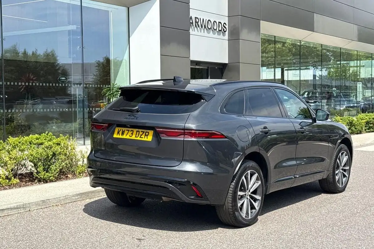 2023-jaguar-f-pace-20-p250-r-dynamic-se-black-big-8