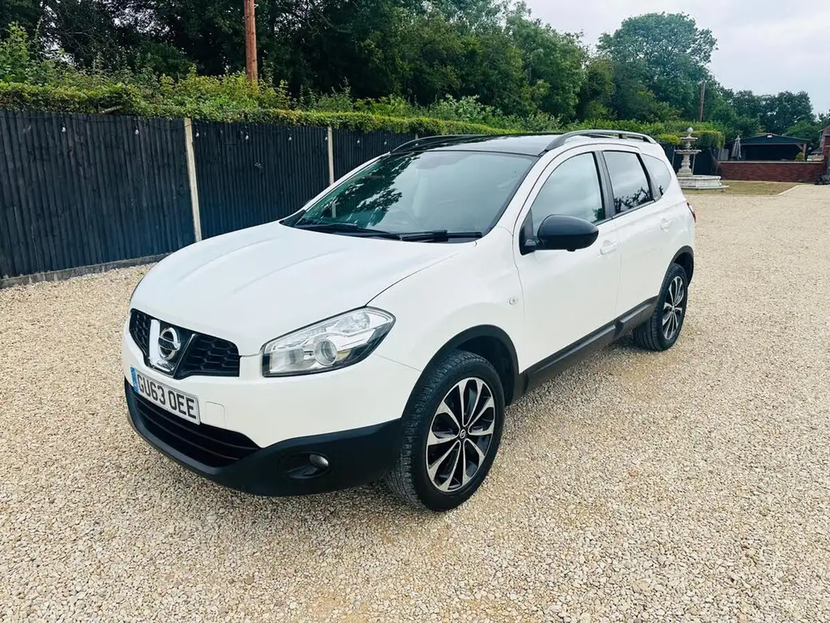2013-nissan-qashqai2-15td-360-big-3