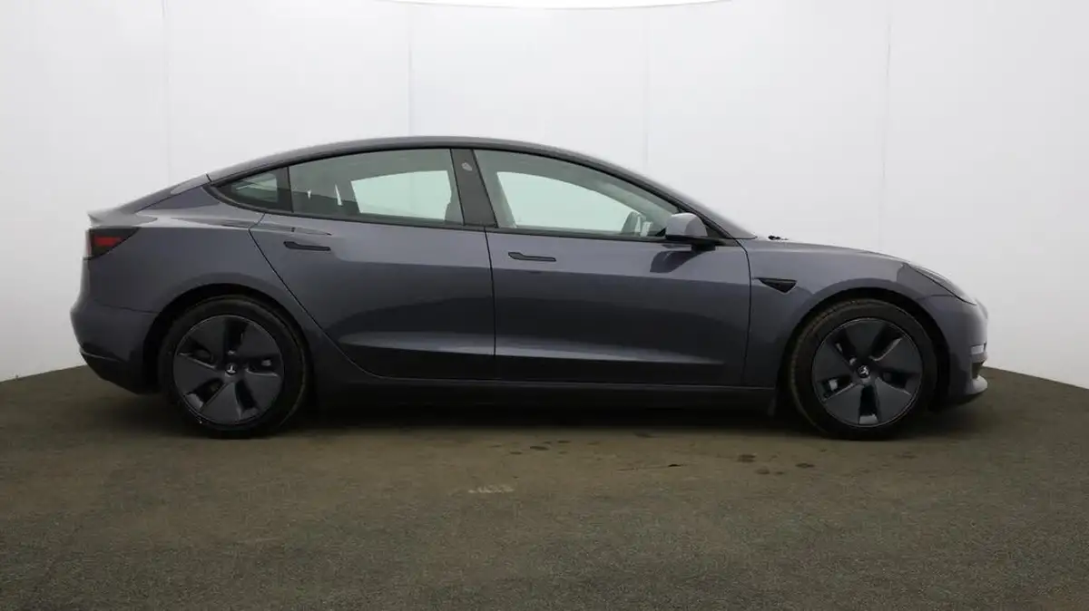 2021-tesla-model-3-e-long-range-4x4-big-54