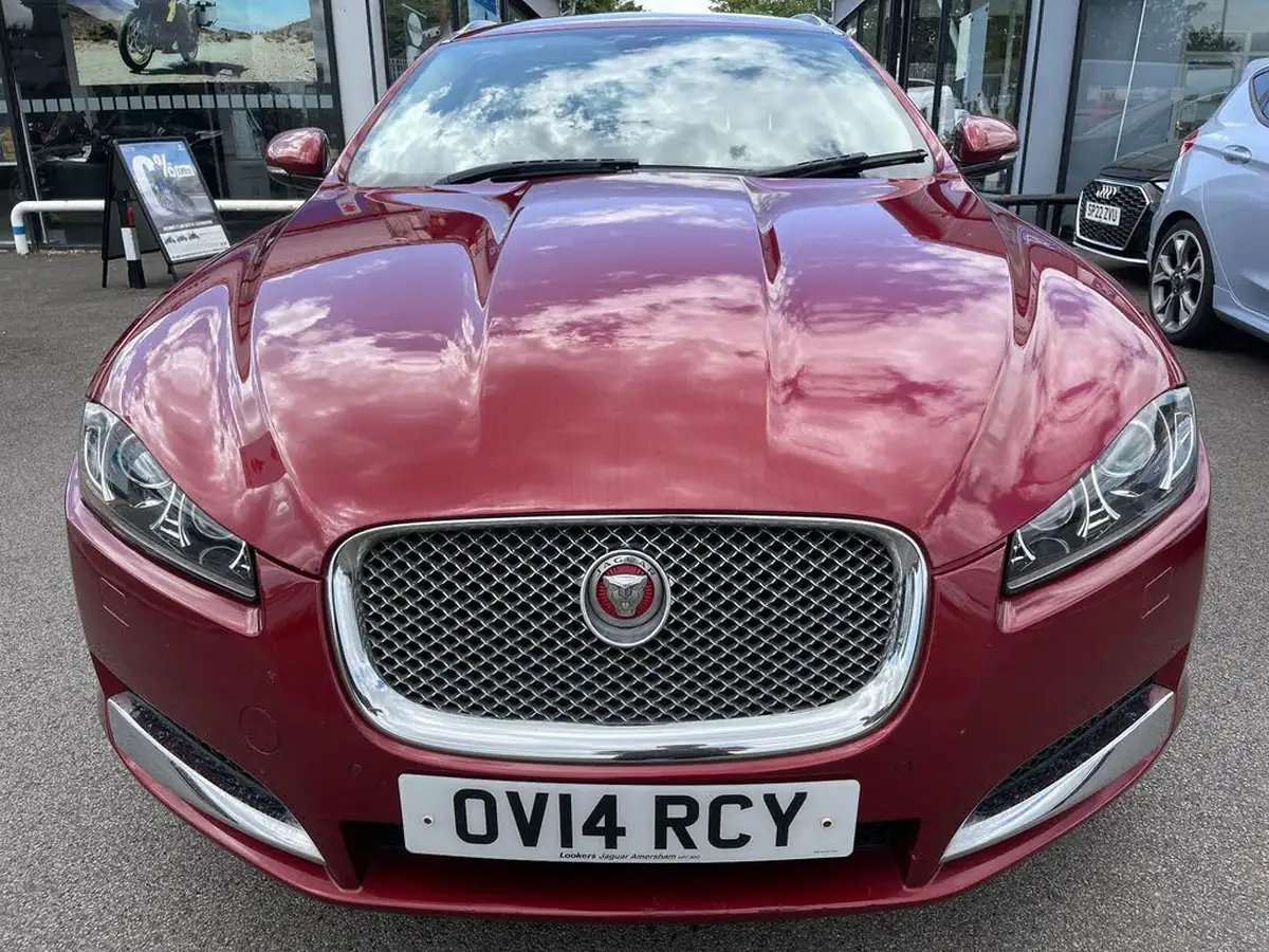 2014-jaguar-xf-30td-premium-luxury-sportbrake-5d-big-4