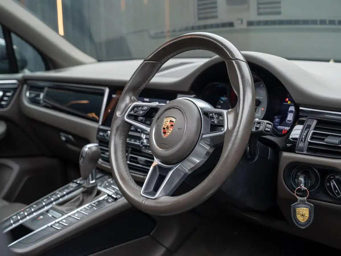 2020-porsche-macan-30-v6-s-big-11